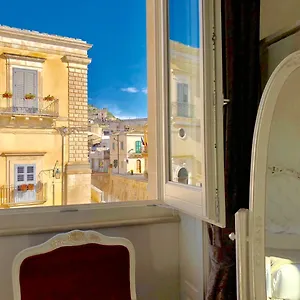 *** Hotel Palazzo Favacchio - Patane Italy